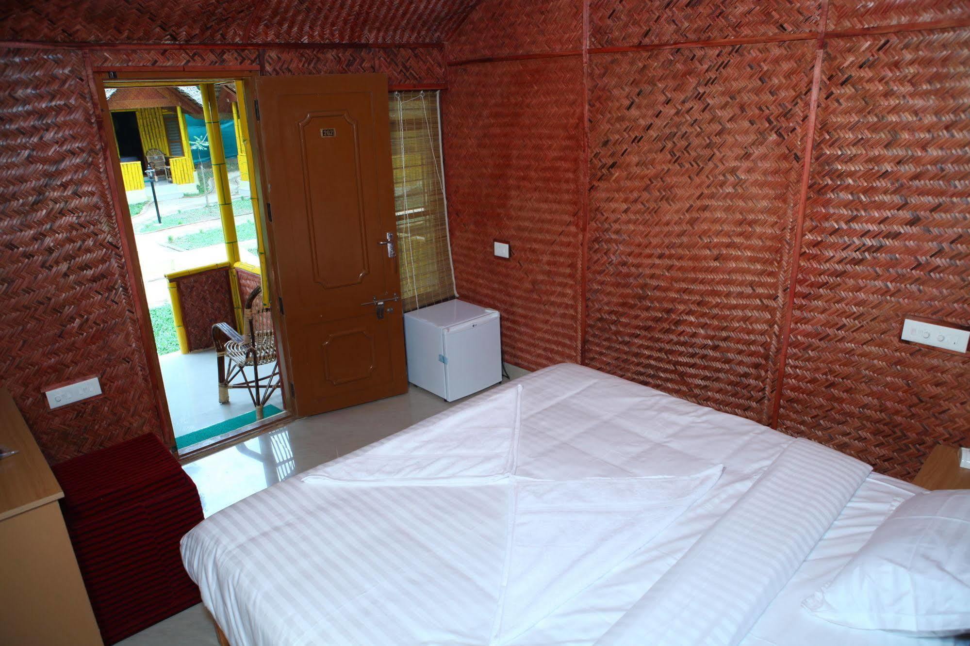 Savithri Inn Bamboo Cottages & Resorts Varkala Exterior foto